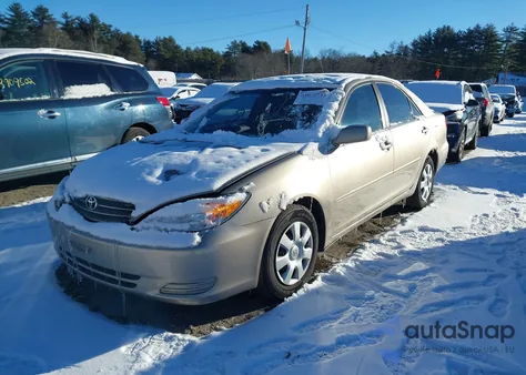 2002 Toyota Camry Le from USA, damaged, VIN 4T1BE32K72U584561